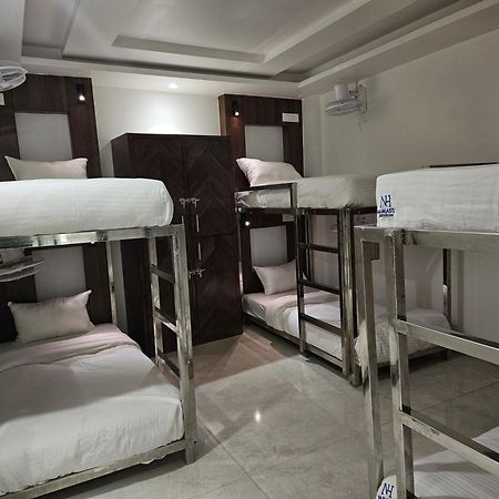 Hotel Namaste Hindustan Just A Minute Away From New Delhi Railway Station And Connaught Place Extérieur photo