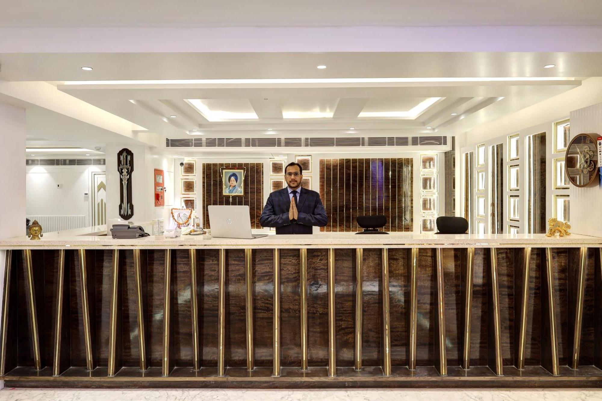 Hotel Namaste Hindustan Just A Minute Away From New Delhi Railway Station And Connaught Place Extérieur photo